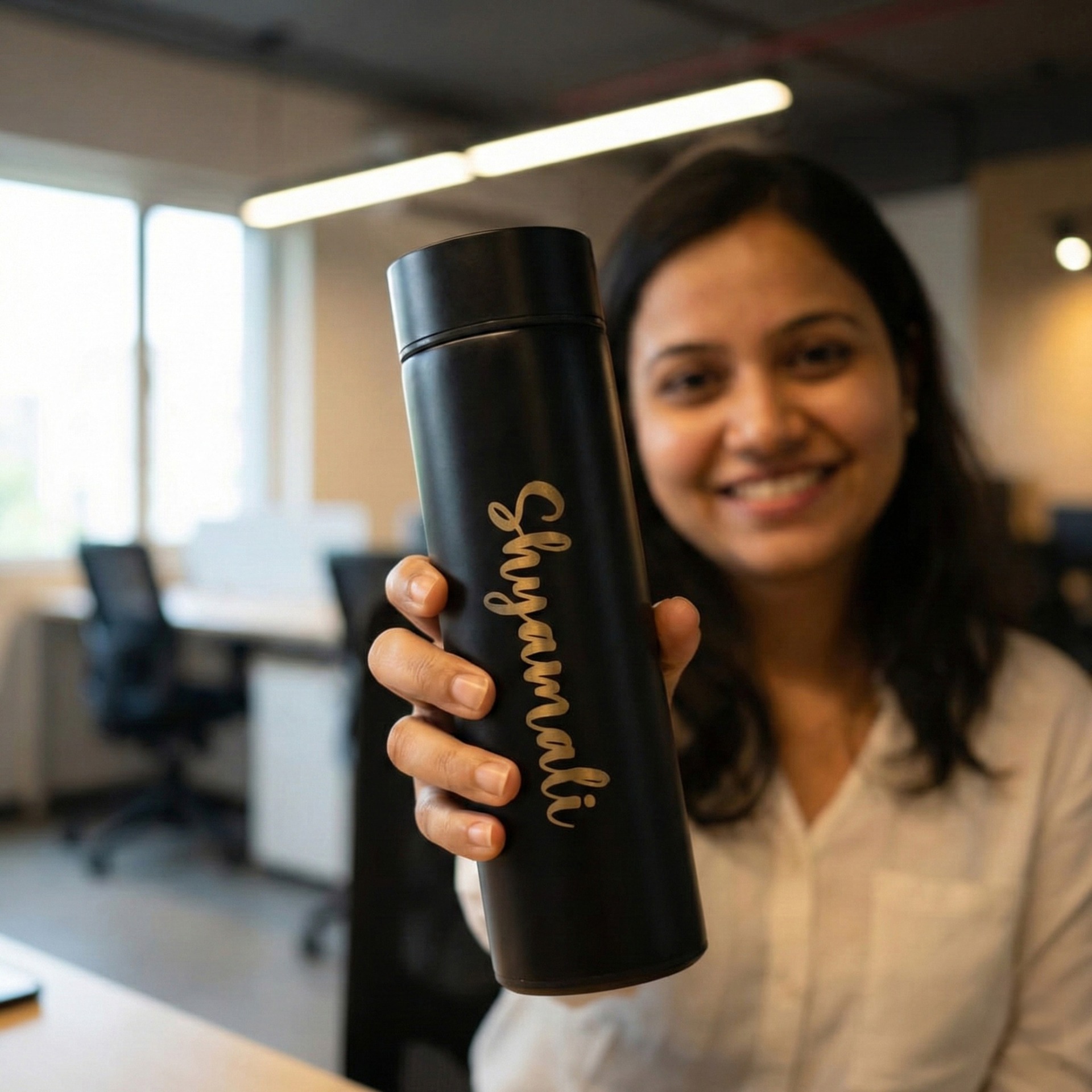 Personalised Smart Temperature Water Bottle with Name – 500ml LED Lid – image 2